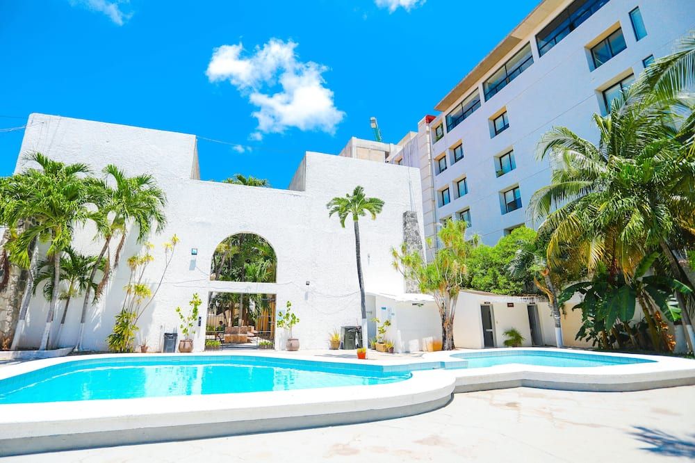 Hotel Parador - קנקון - בריכה