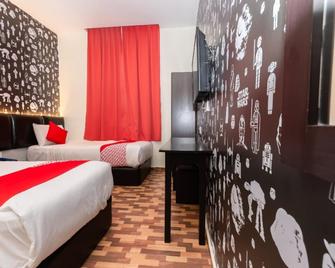 Gold City Hotel - Malacca - Bedroom