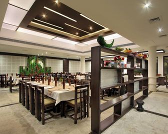 Prakruti Resort - Vadodara - Restaurant