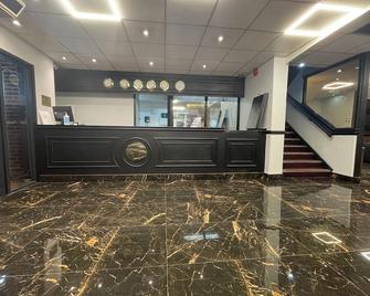 Hylands Hotel - คอเวนทรี - แผนกต้อนรับส่วนหน้า