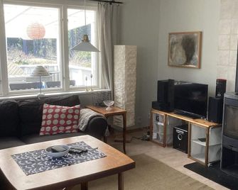 4 Star Holiday Home in Kristinehamn - Kristinehamn - Wohnzimmer