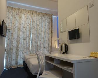 Lodge 10 Hotel - Seremban - Servicio de la habitación