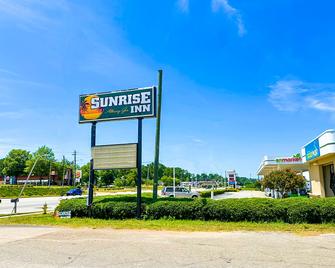 Sunrise Inn By OYO Albany - Albany - Building
