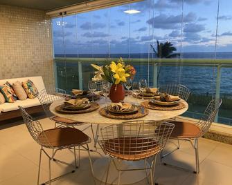 Luxuoso Apartamento Vista Mar - Barra Ondina - Salvador de Bahía - Comedor