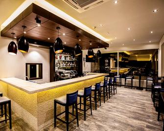 Hampton by Hilton Santa Cruz/Equipetrol, Bolivia - Santa Cruz - Bar