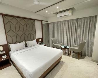 Hotel The West Coast - Vasai - Bedroom