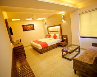Hotel Moti Palace - Agra - Bedroom