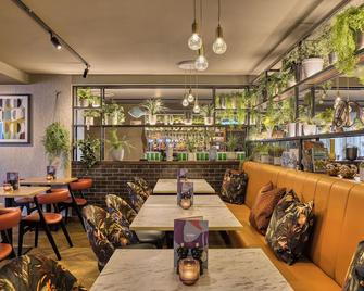 Premier Inn Cardiff City Centre (Queen Street) - Cardiff - Restaurant