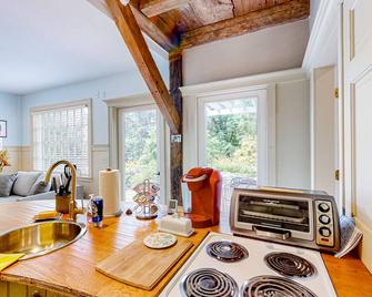 Garden Hideaway - Wiscasset - Restaurant