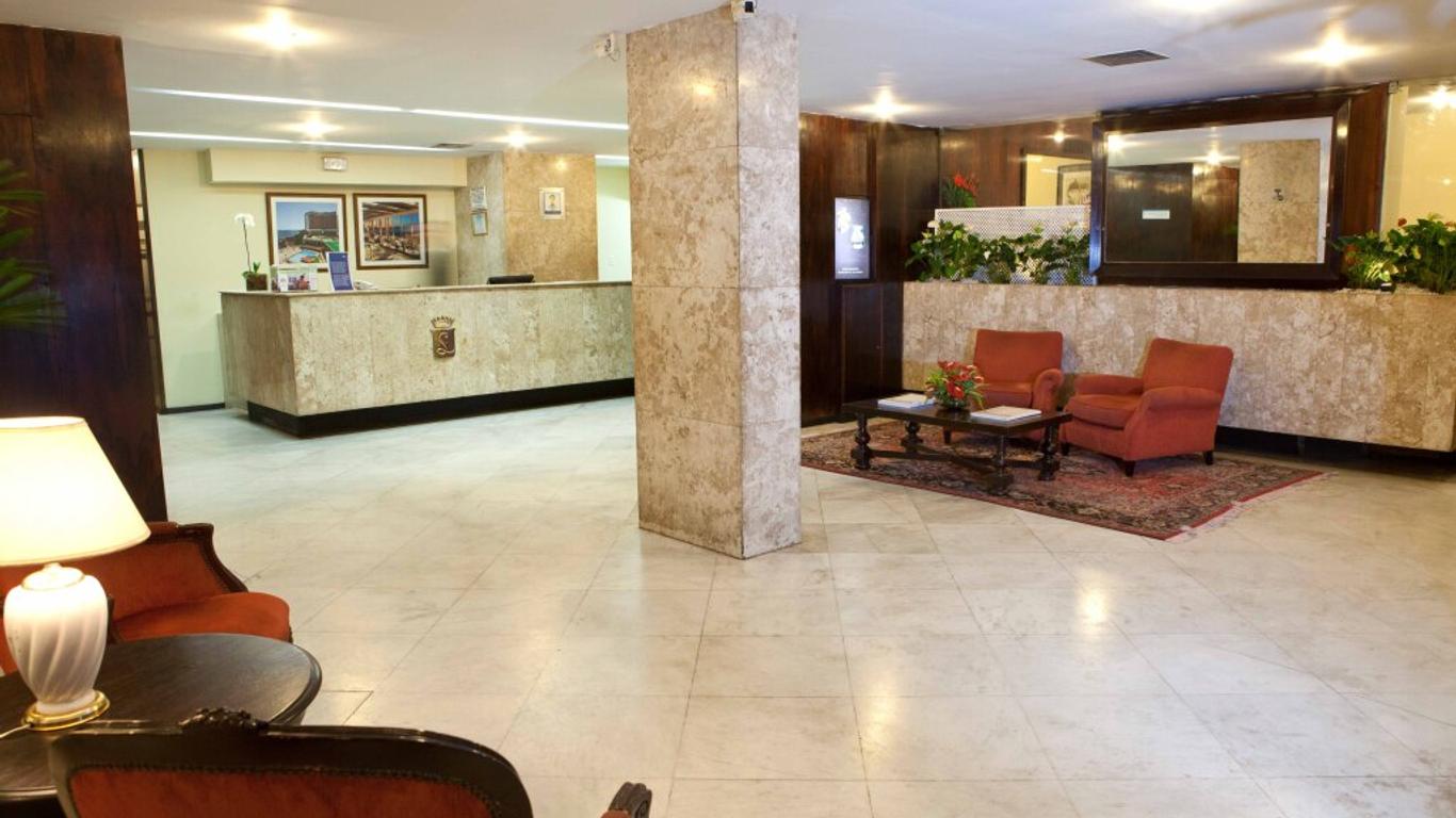 Hotel Rio Lancaster