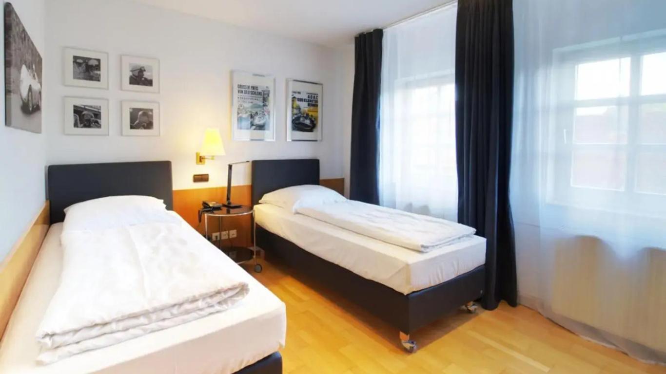 Hotel Reinhardts