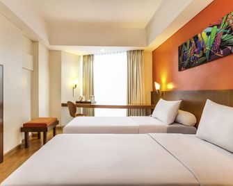 Ibis Semarang Simpang Lima - Semarang - Schlafzimmer