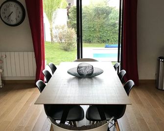 Villa in quiet area near pontaillac beach - Royan - Dining room