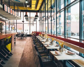Bastardo Hostel - Madrid - Restaurante