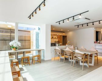 The Tint at Phuket Town Hotel (SHA Plus+) - Phuket - Comedor