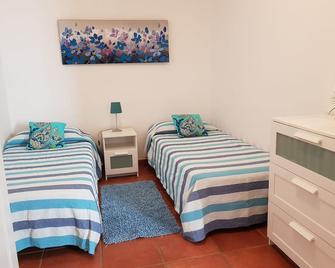 Nice house, private pool, WIFI, near to the beach. - Caleta de Famara - Habitación