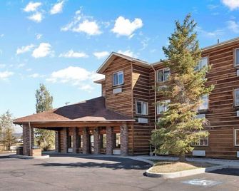 Pinedale Hotel & Suites - Pinedale - Budova