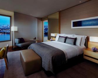 Avani+ Riverside Bangkok Hotel - Bangkok - Bedroom