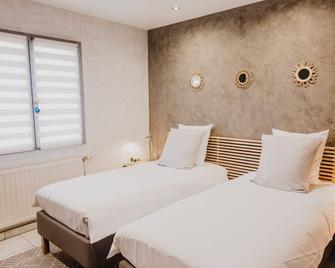 \'La Loupiote - Gîte Éclairé\' Maison de Village Proche Nancy Avec Grand Jacuzzi ! - Saint-Nicolas-de-Port - Chambre