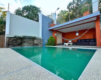 Rancho Chanel - Santa Ana - Piscina