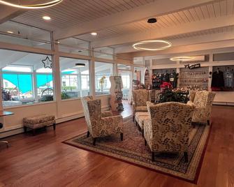 Trade Winds on the Bay - Rockland - Lobby