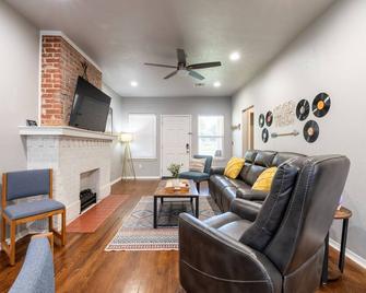 The Good Vibes House in Chickasha, OK! - Chickasha