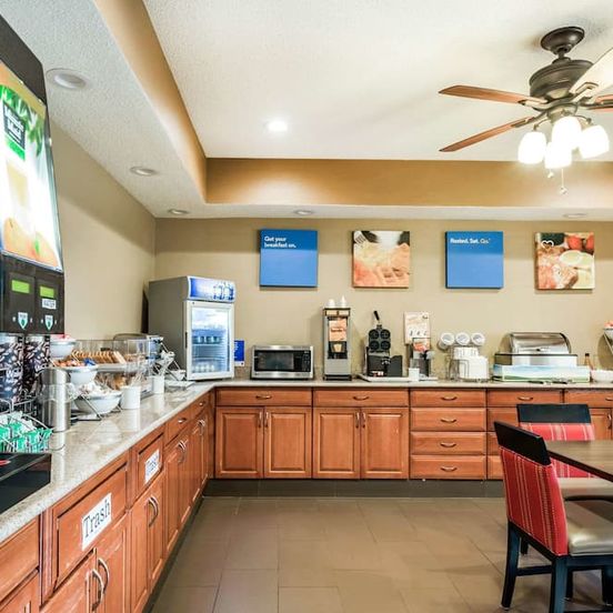 Comfort Inn Wings Stadium image 1