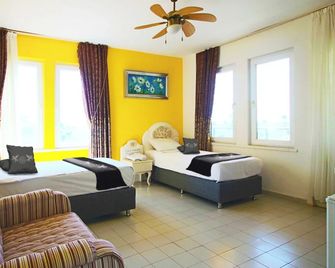 Gold Twins Suit Hotel - Mahmutlar