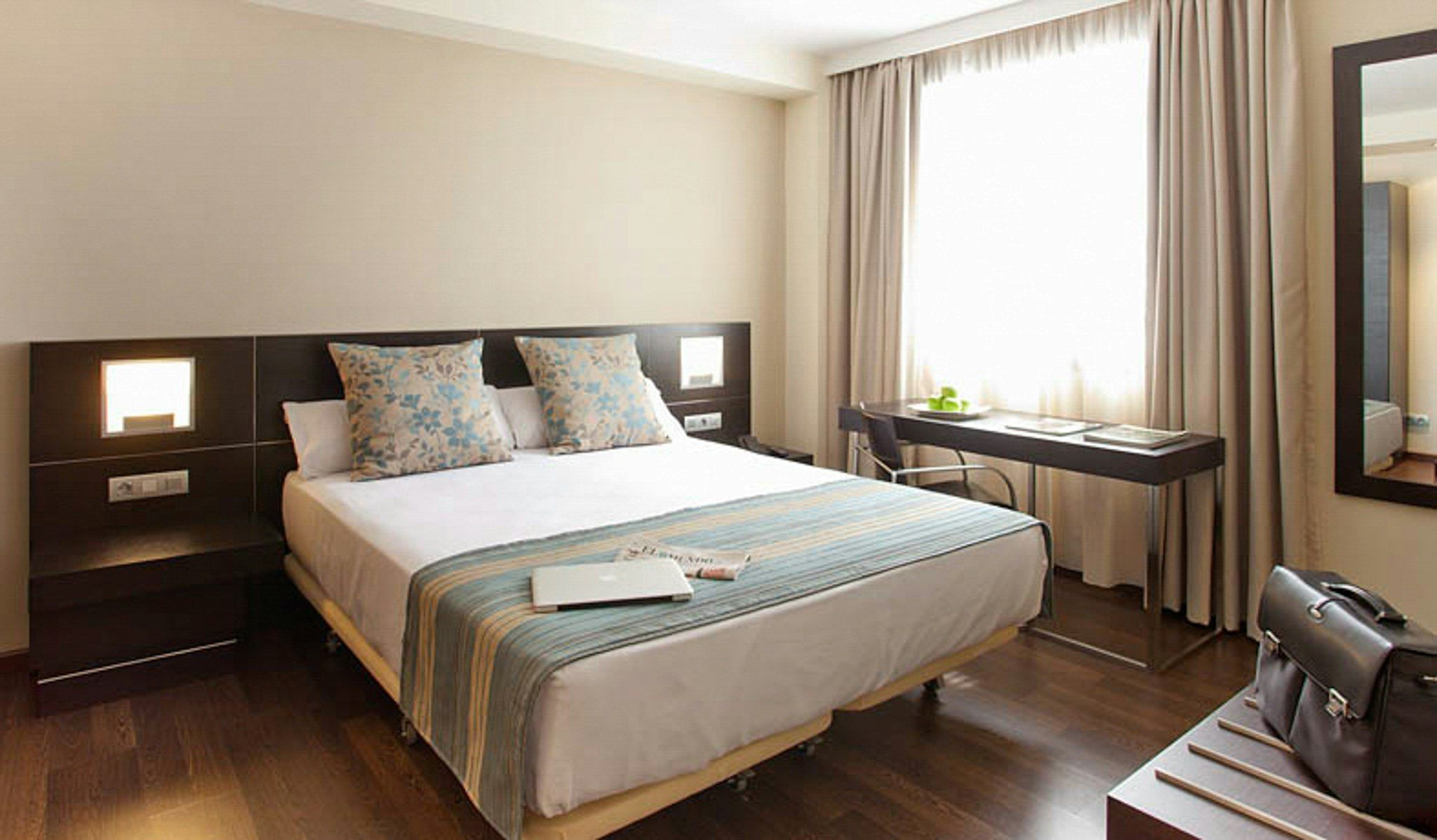 Sercotel Aura Algeciras - Algeciras - Schlafzimmer