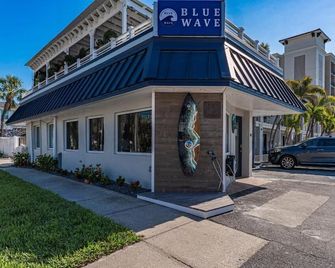 Blue Wave Suites - Clearwater Beach - Edificio
