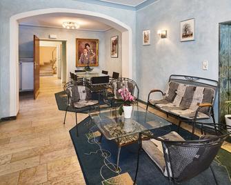 Hotel Alfa - Munich - Living room