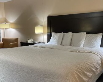 Slumber Inn of Harrisonville - Harrisonville - Schlafzimmer