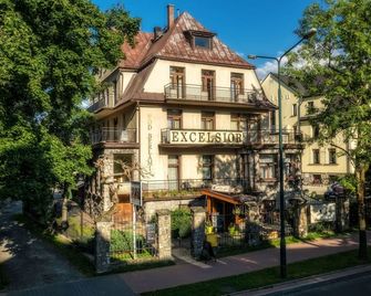 ويلا إكسيلسيور - زاكوباني - مبنى