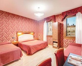 Atlantide Hotel - Venice