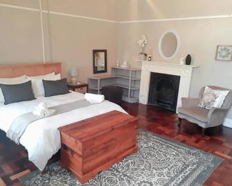 Boer & Brit - Graaff Reinet - Bedroom