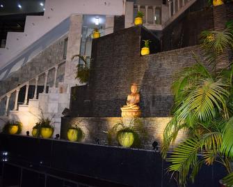 Hotel Samrat International - Mount Abu - Edificio