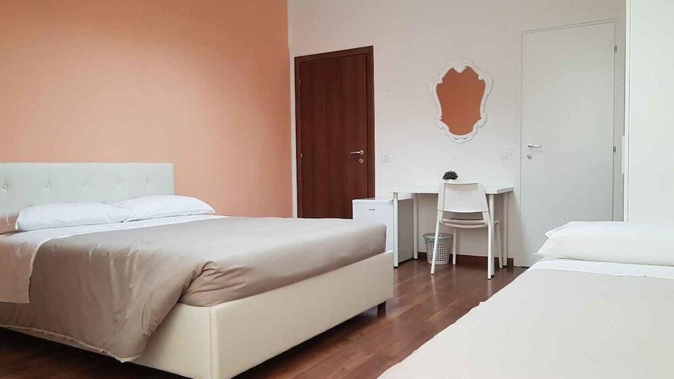 Hotel Piramide