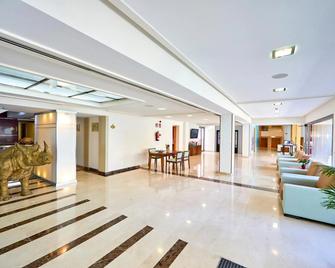 Mll Mediterranean Bay - Adults Only - S'Arenal - לובי