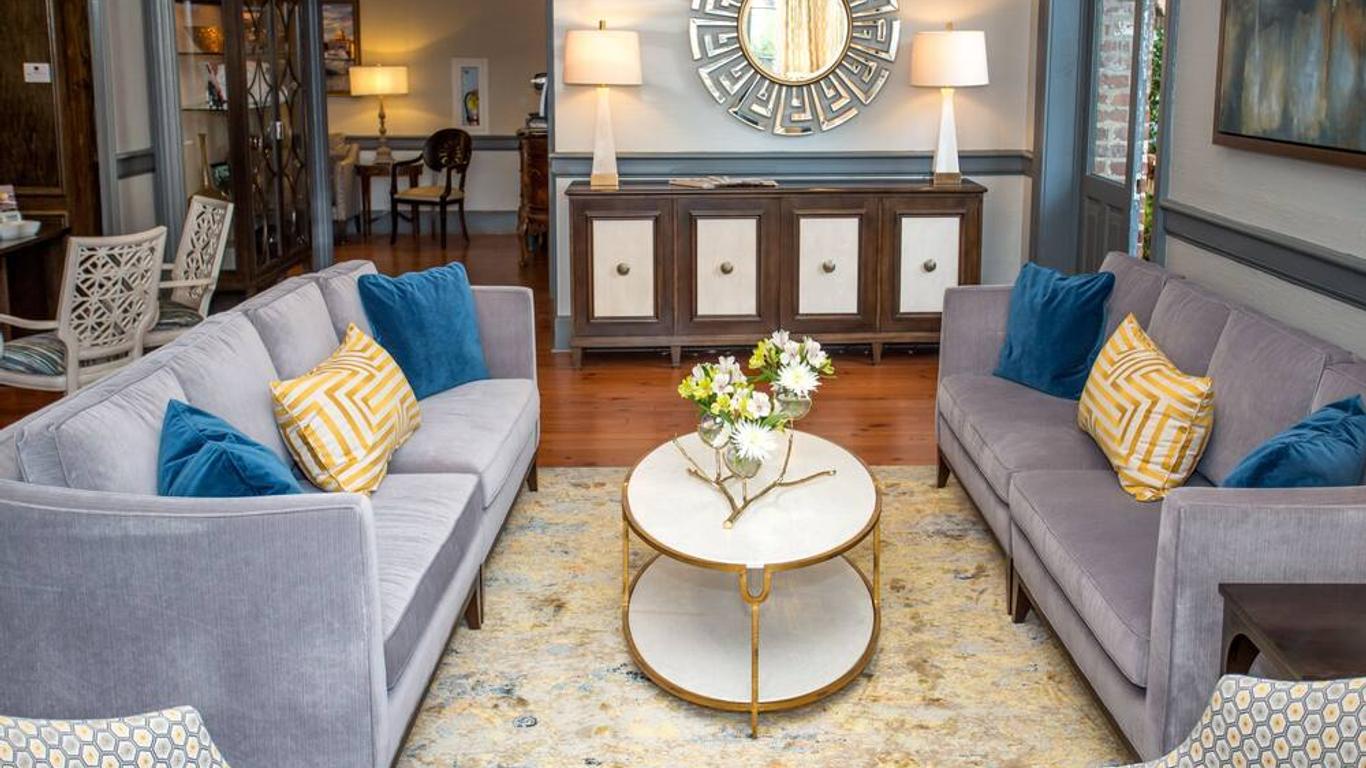 East Bay Inn, Historic Inns of Savannah Collection