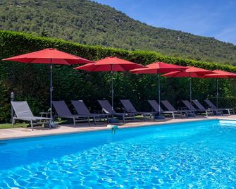 ibis Styles Aubagne Gemenos - Gémenos - Bazén