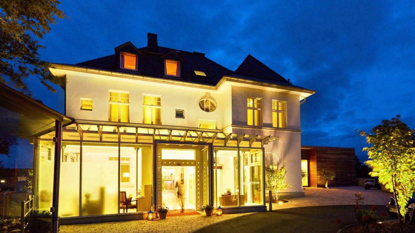 هوتل فيلا هوجيل