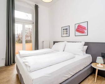3-Bedroom Apartment (110sqm) with a comfy balcony(5) - Berlín - Habitació