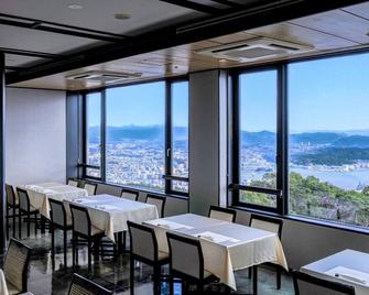 Yumihari-no-Oka Hotel - Sasebo - Restaurante