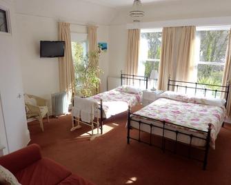 Derrin Guest House - Larne - Schlafzimmer