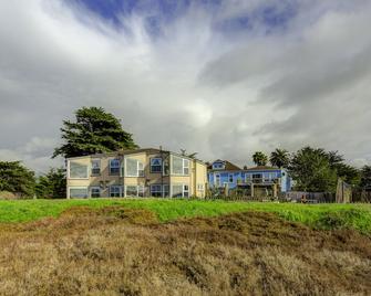 Captain's Inn at Moss Landing - Moss Landing - Edificio