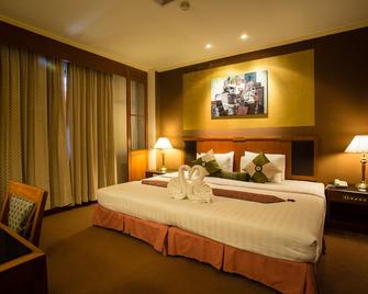 โรงแรมสองพันบุรี - สุพรรณบุรี - ห้องนอน