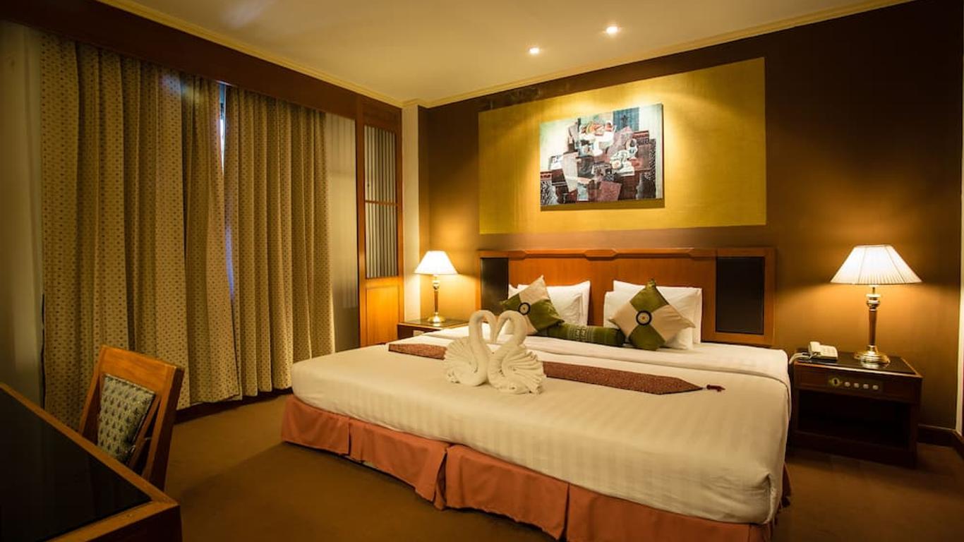โรงแรมสองพันบุรี