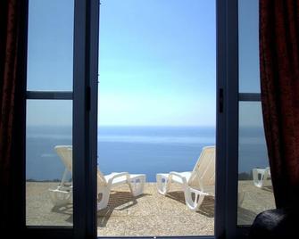 Serenity Boutique Suites - Vasiliki - Balcón