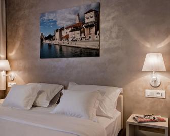 Villa Luna Trogir - Trogir