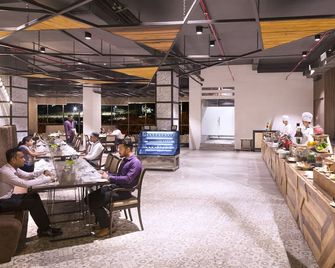 Regenta Central Hotel & Convention Nagpur - Nagpur - Restaurant